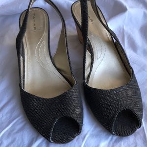 New Tahari sling back/peep toe wedges black